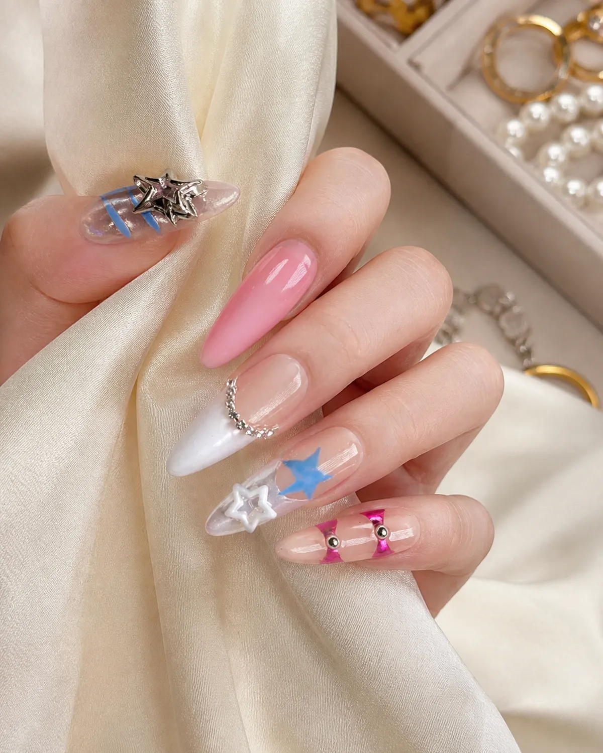 Studio Style WM0111 Press-On Nails view 3