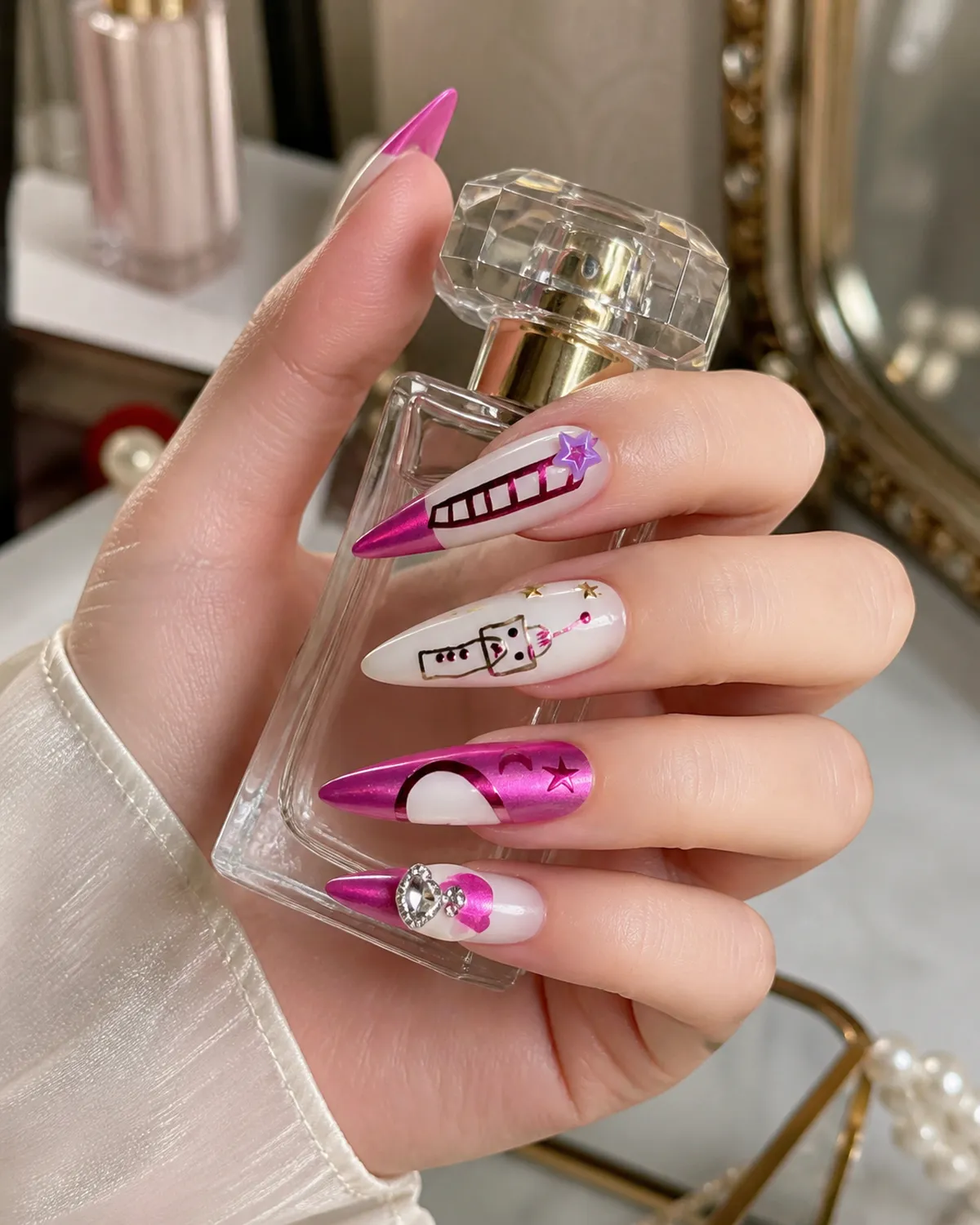 Studio Style WM0100 Press-On Nails view 3
