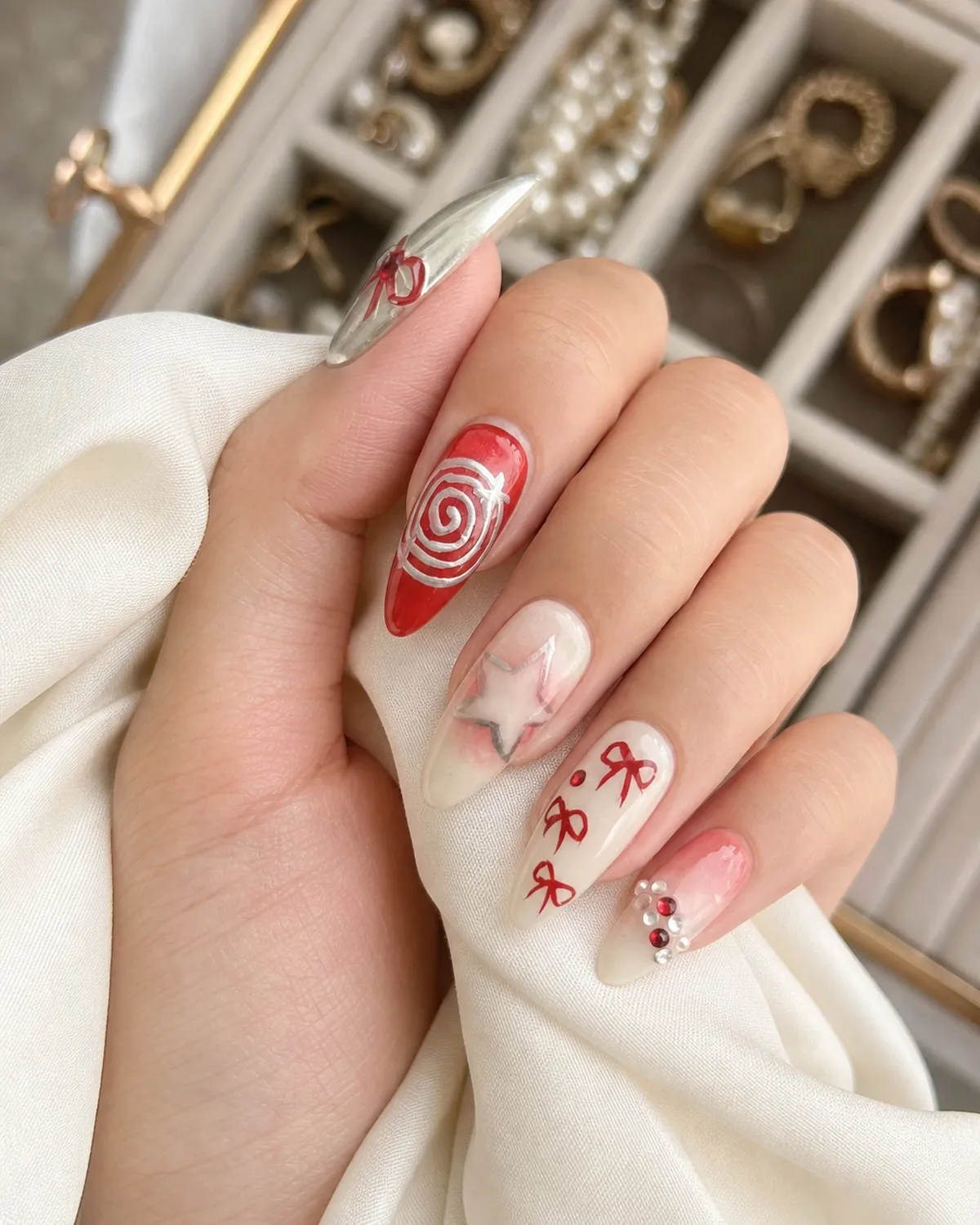 Studio Style WM0063 Press-On Nails view 3