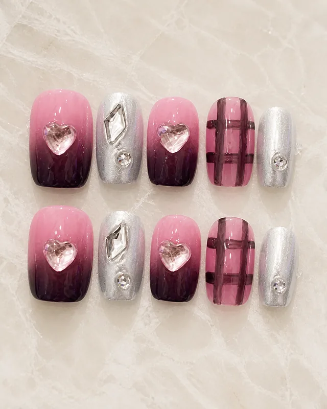 Blackberry Sweetheart Press-On Nails product photograph