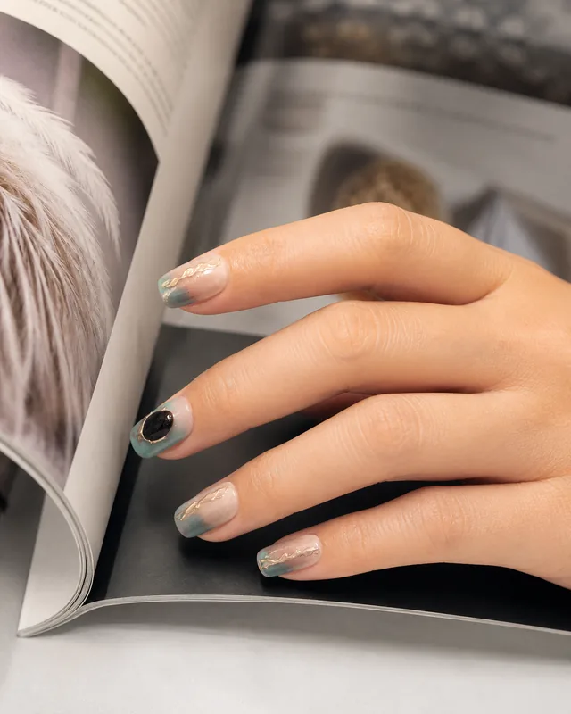 Olive Mocha Press-On Nails worn on hand