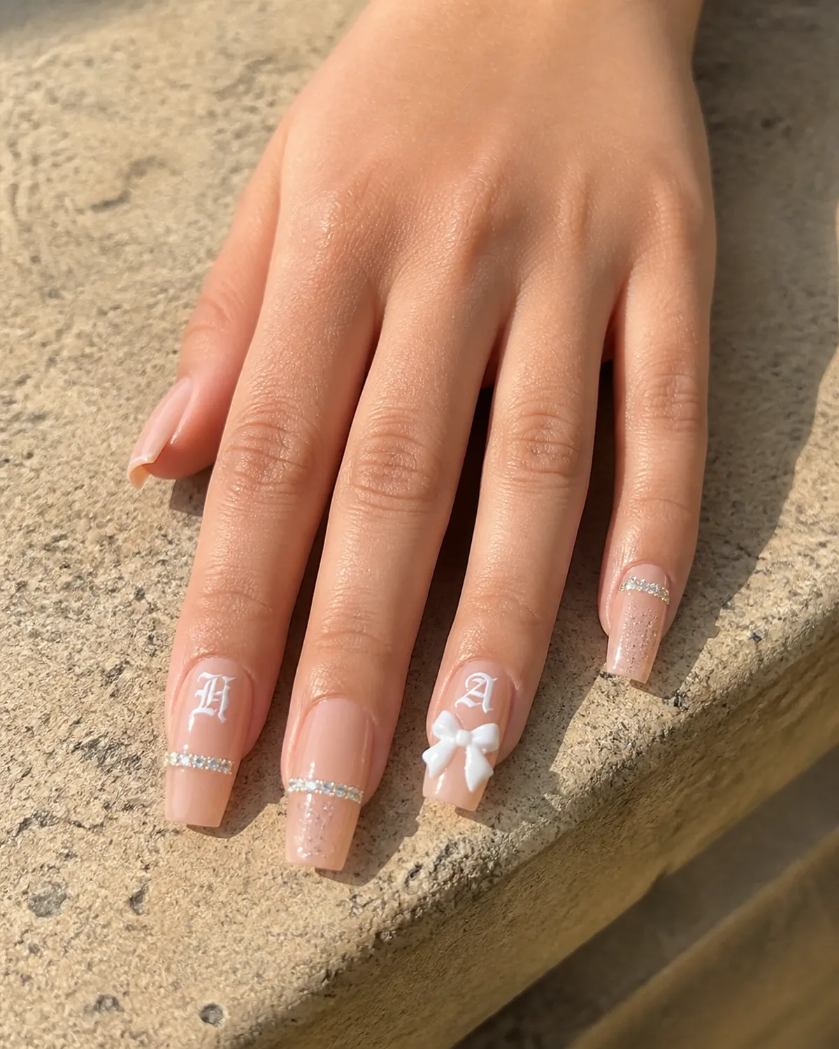French Chain Press-On Nails view 3
