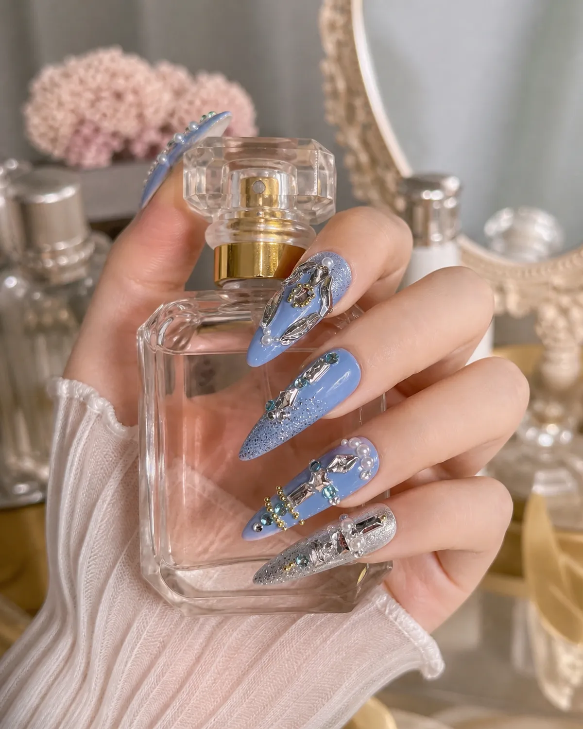 Studio Style WM0133 Press-On Nails view 3