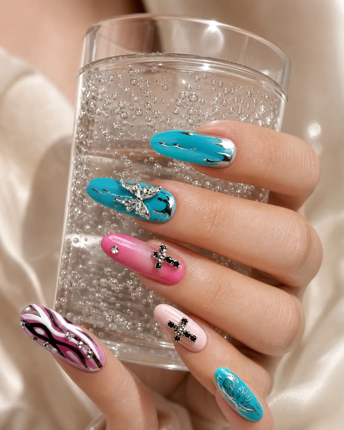 Studio Style WM0132 Press-On Nails view 2