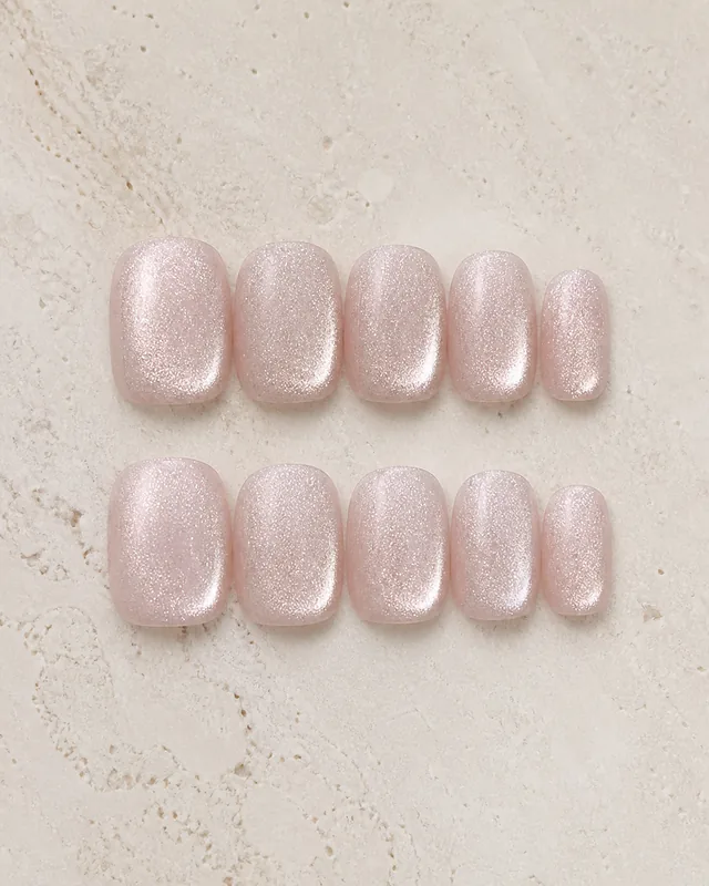 Desire III Press-On Nails product photograph