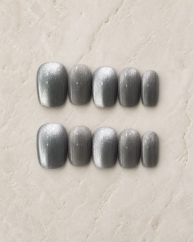 Black Cat-Eye Press-On Nails product photograph