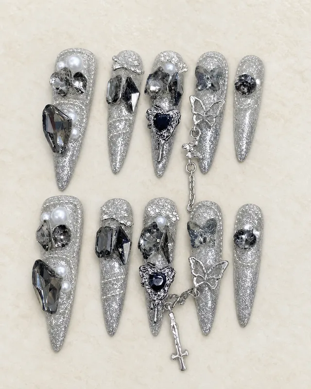 Studio Style 1962 Press-On Nails product photograph