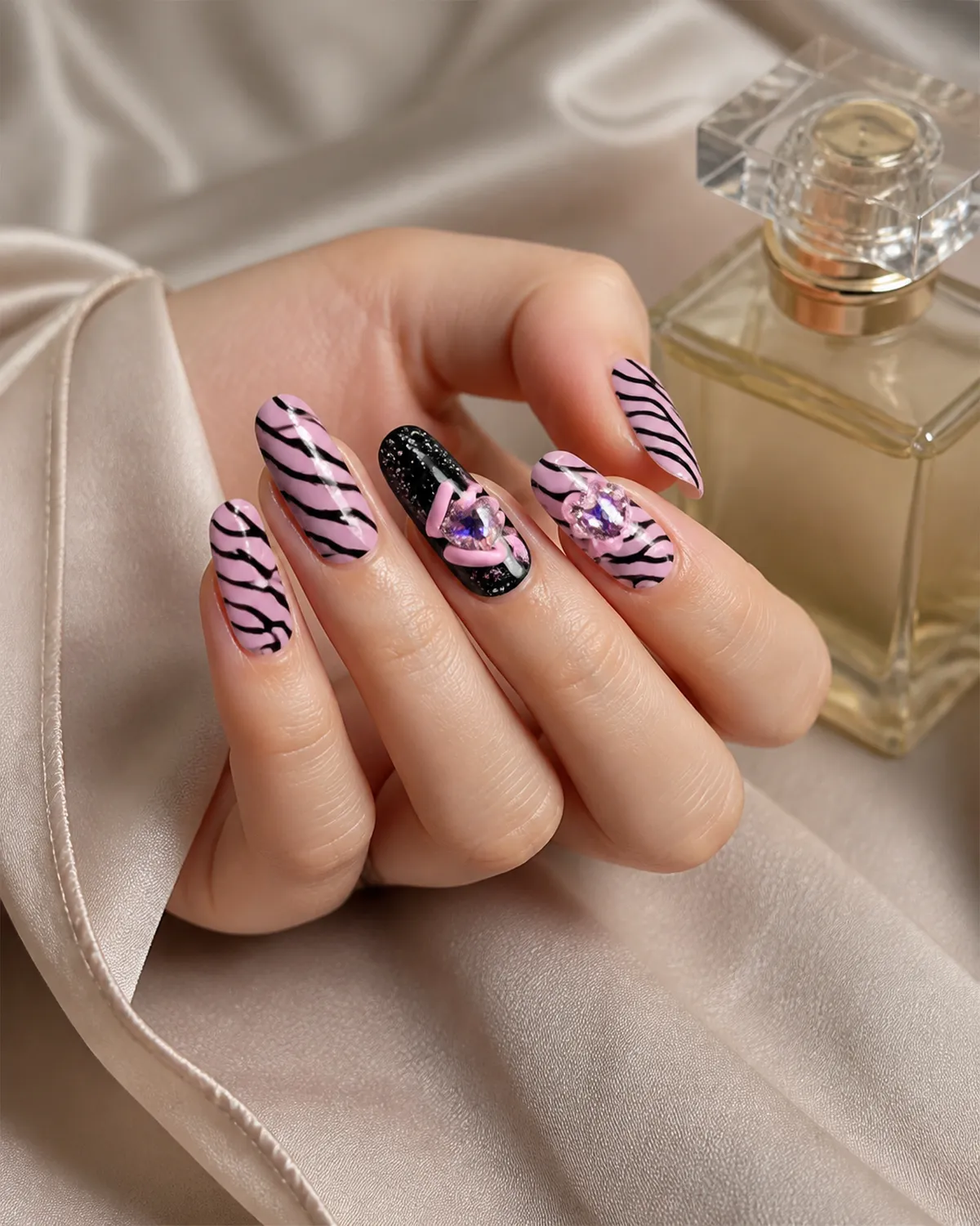 Studio Style WM0153 Press-On Nails view 3