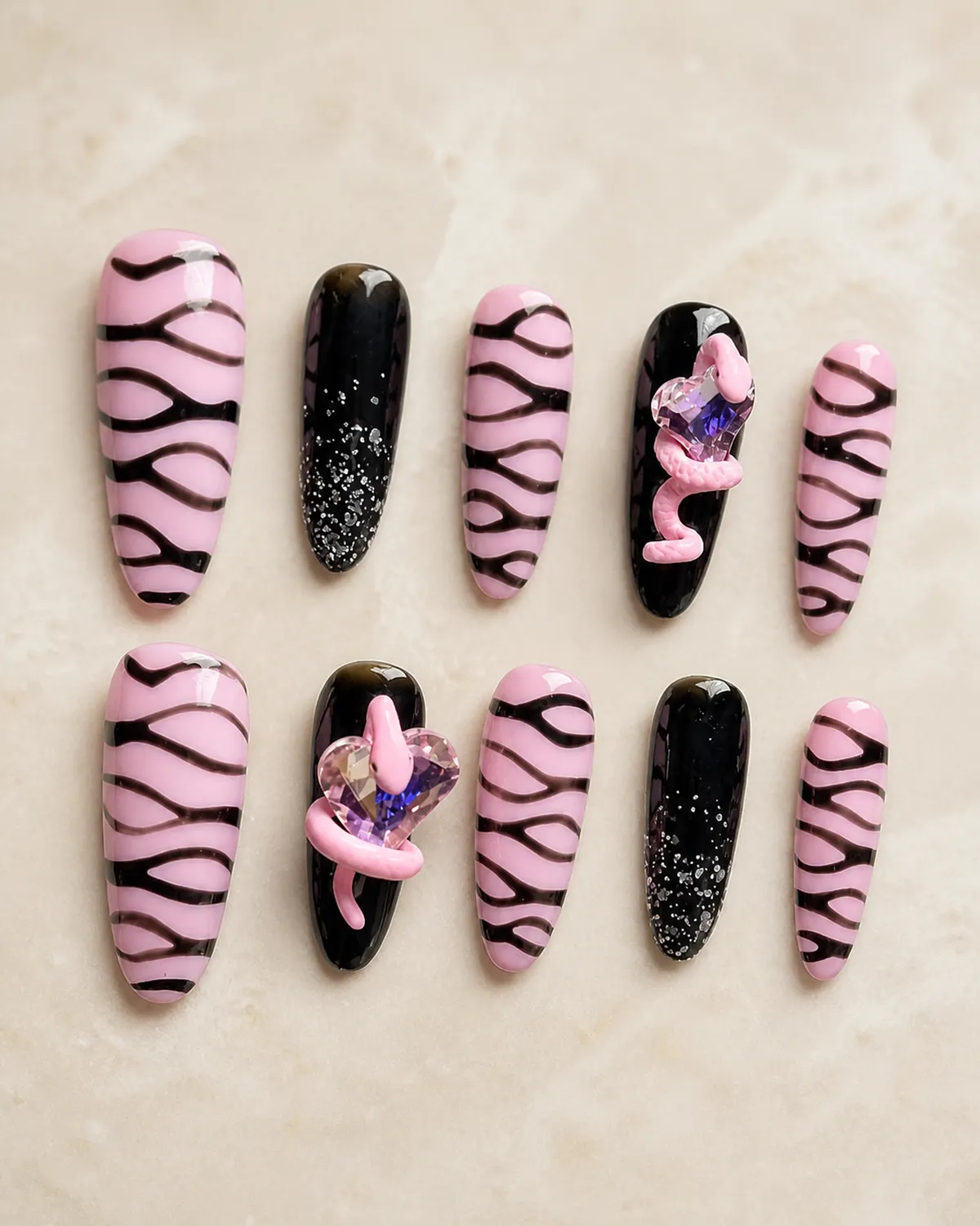 Studio Style WM0153 Press-On Nails product photograph